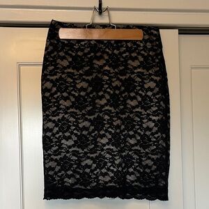 Banana Republic Black Lace Pencil Skirt 00P